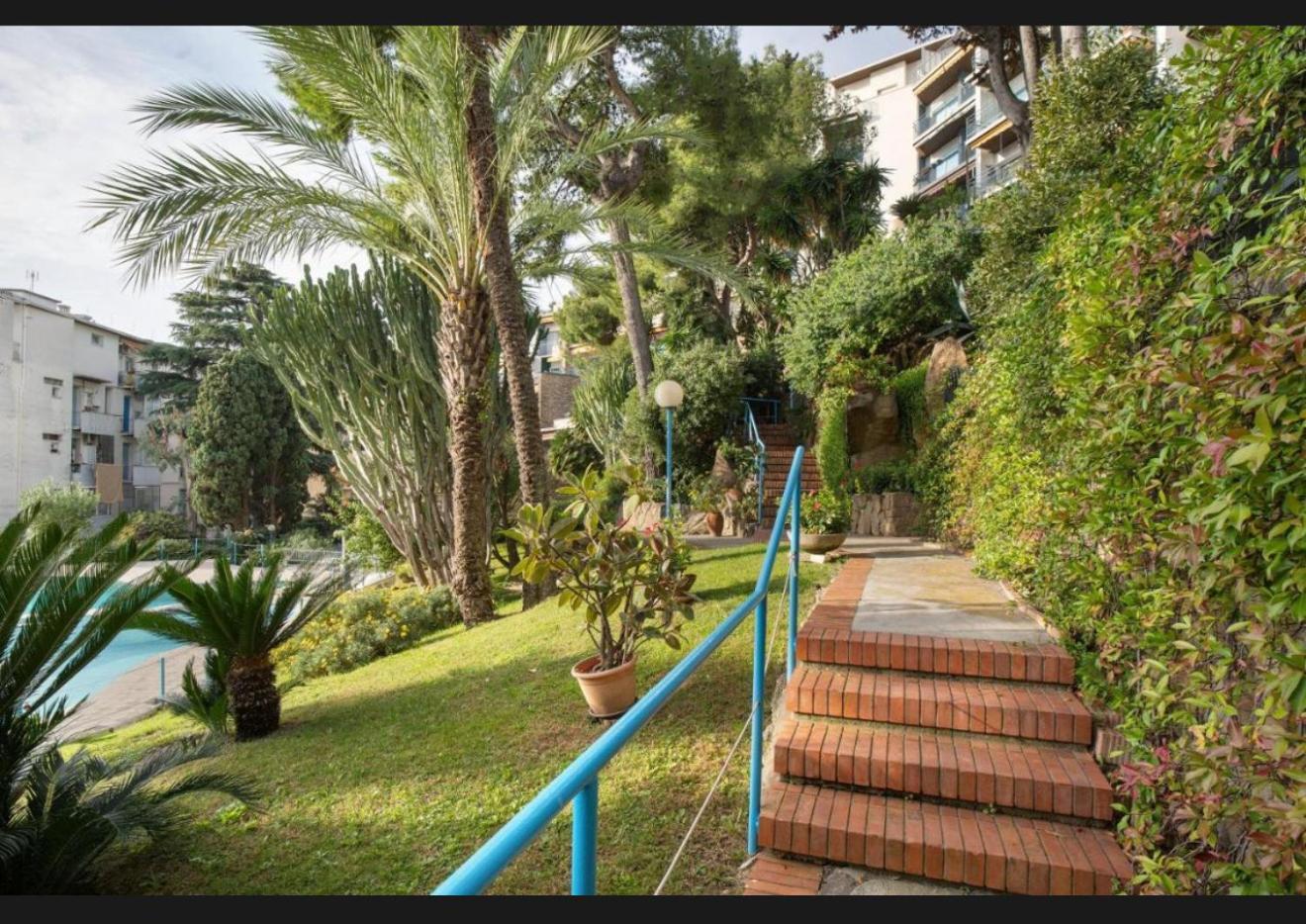 Mamariviera Home Holidays Sanremo - Casa Vista Mare Con Piscina Экстерьер фото